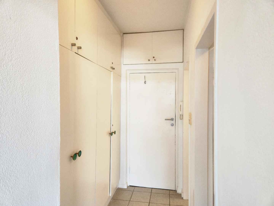 To Let 0 Bedroom Property for Rent in Sea Point Western Cape